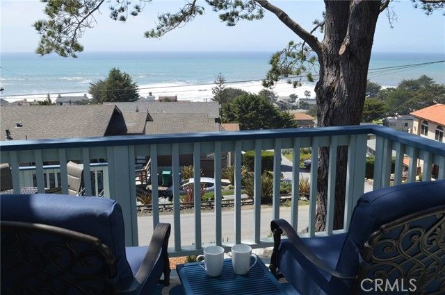 5198 Whitehall Avenue, Cambria, CA 93428