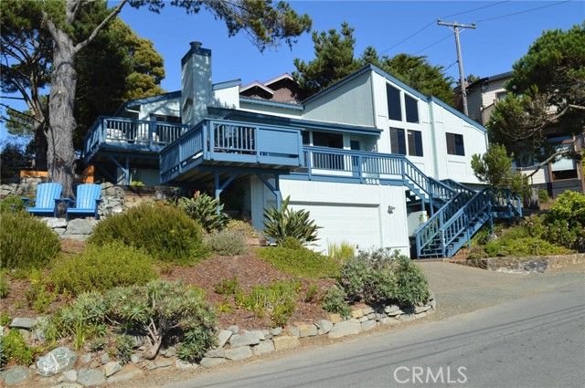 5198 Whitehall Avenue, Cambria, CA 93428