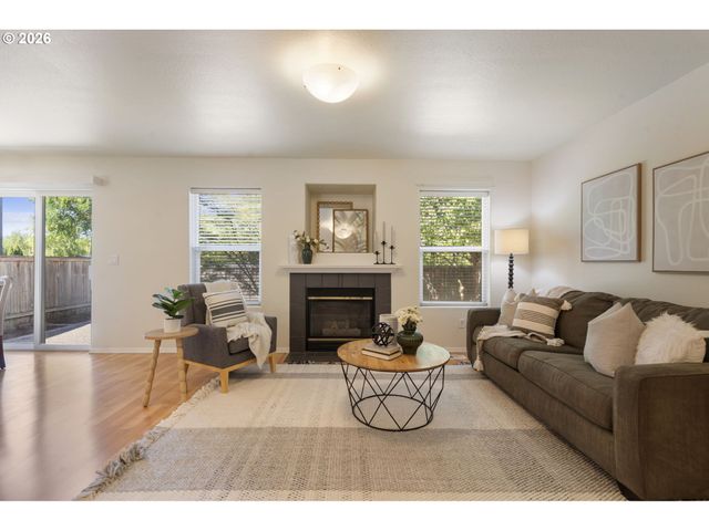 21565 Sw ROELLICH Ave, Sherwood, OR 97140