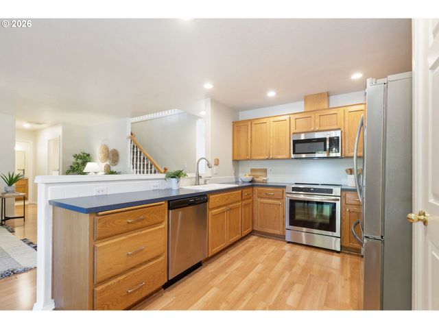21565 Sw ROELLICH Ave, Sherwood, OR 97140