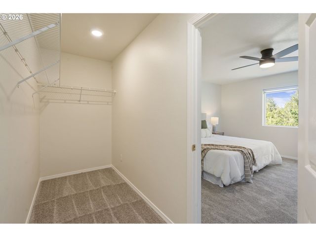 21565 Sw ROELLICH Ave, Sherwood, OR 97140