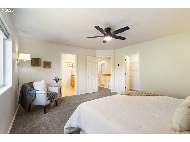 21565 Sw ROELLICH Ave, Sherwood, OR 97140
