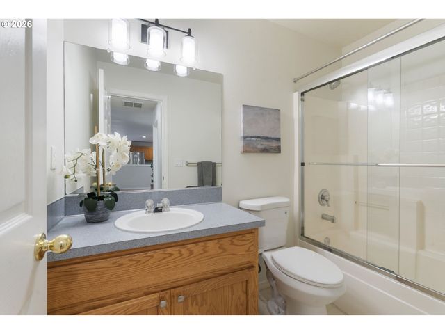 21565 Sw ROELLICH Ave, Sherwood, OR 97140