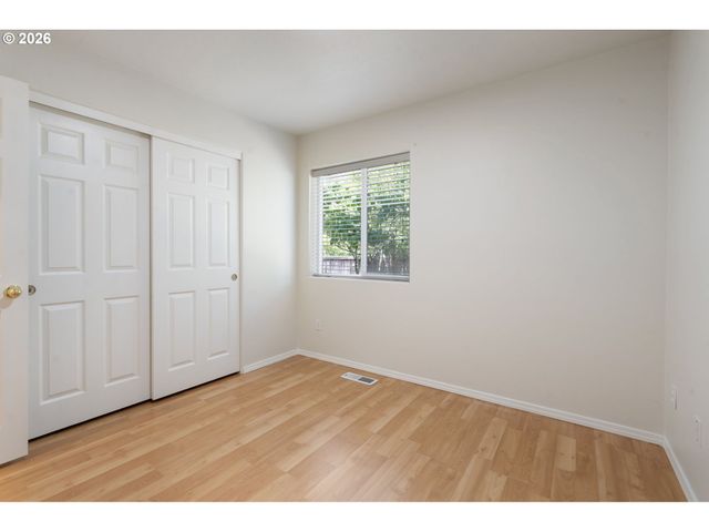 21565 Sw ROELLICH Ave, Sherwood, OR 97140