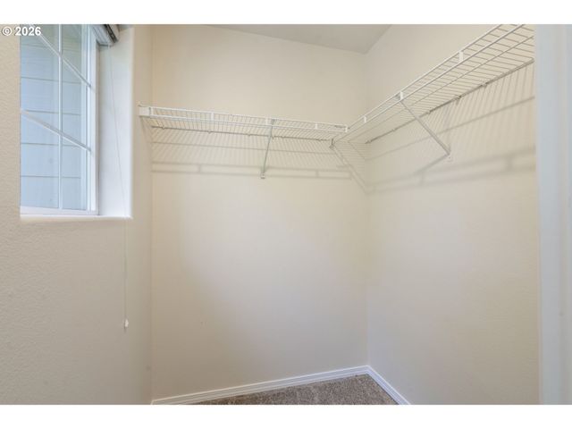 21565 Sw ROELLICH Ave, Sherwood, OR 97140