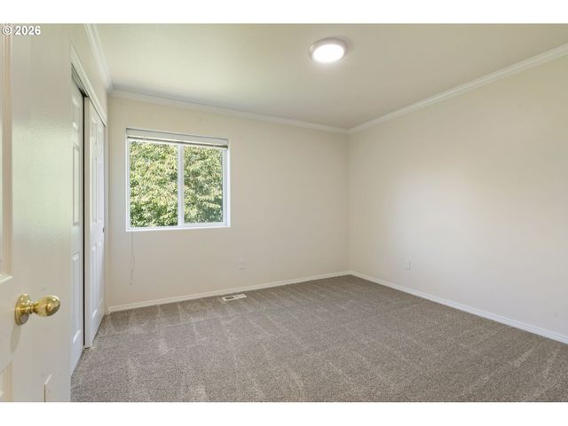21565 Sw ROELLICH Ave, Sherwood, OR 97140