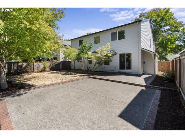 21565 Sw ROELLICH Ave, Sherwood, OR 97140