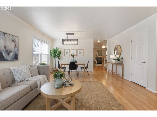 21565 Sw ROELLICH Ave, Sherwood, OR 97140