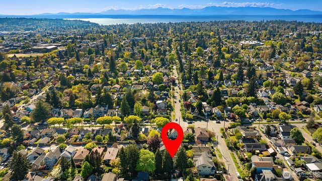 7062 Cleopatra Place NW, Seattle, WA 98117