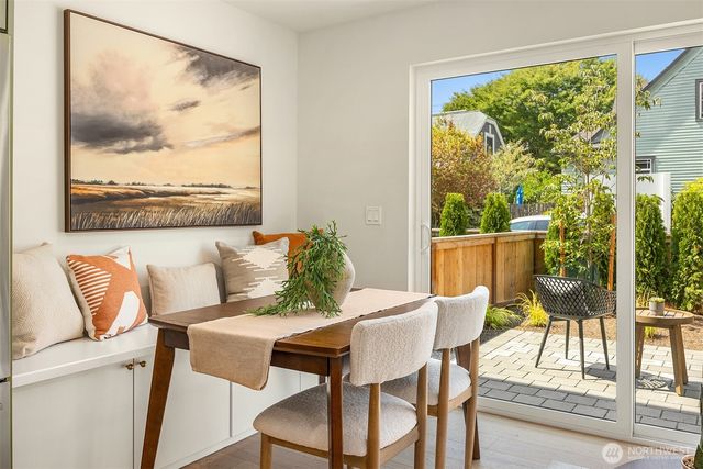 7062 Cleopatra Place NW, Seattle, WA 98117