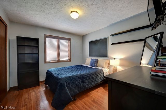 4528 Greenmeadow Avenue NW, Canton, OH 44709