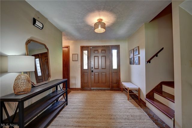4528 Greenmeadow Avenue NW, Canton, OH 44709