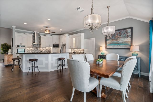 6400 Oak Hollow Drive, Burleson, TX 76028