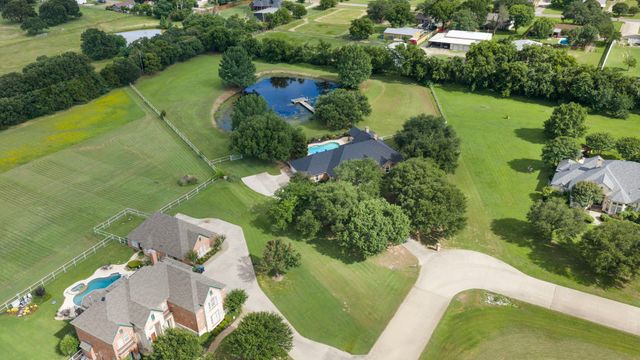 6400 Oak Hollow Drive, Burleson, TX 76028