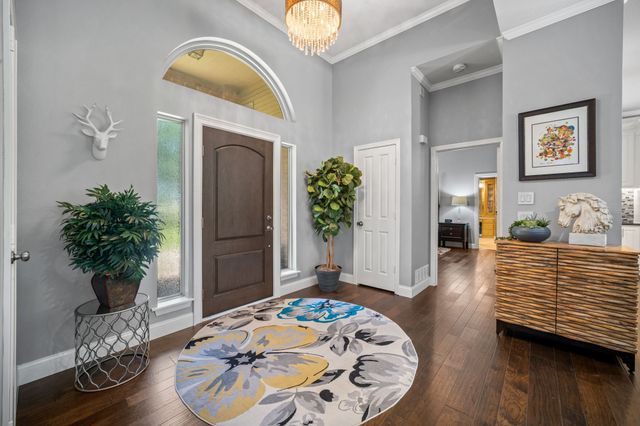 6400 Oak Hollow Drive, Burleson, TX 76028