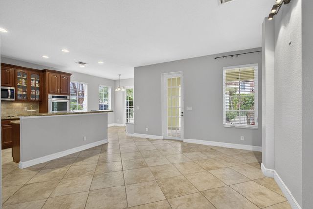 148 Glencullen Circle, Jupiter, FL 33458