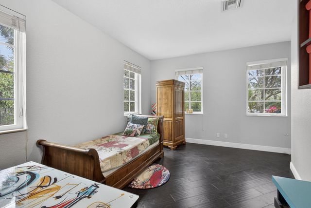 148 Glencullen Circle, Jupiter, FL 33458