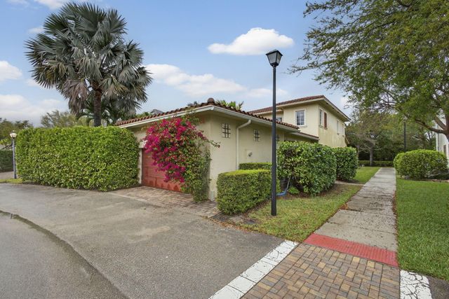 148 Glencullen Circle, Jupiter, FL 33458