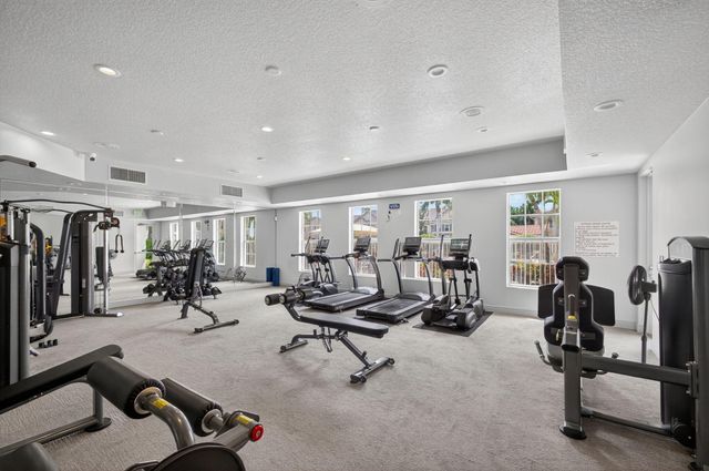 148 Glencullen Circle, Jupiter, FL 33458