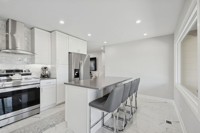 5308 Cinema Drive W, Hanover Park, IL 60133