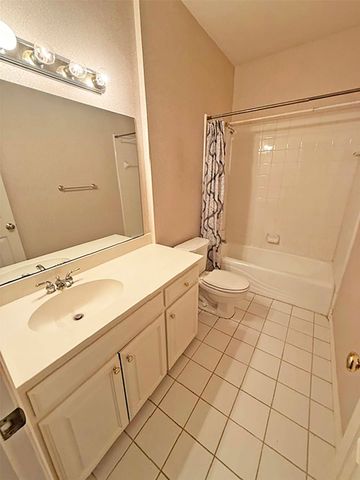 1113 Ellison Park Circle, Denton, TX 76205