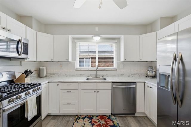 7436 Sharp Avenue, St Louis, MO 63116