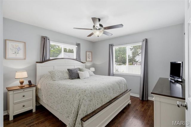 7436 Sharp Avenue, St Louis, MO 63116