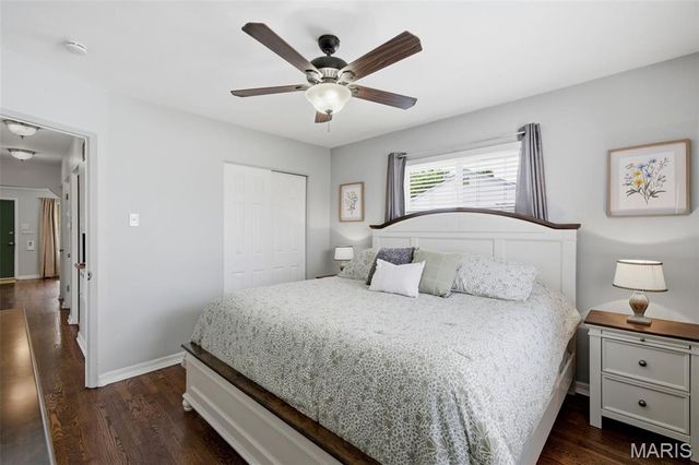7436 Sharp Avenue, St Louis, MO 63116