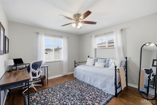 7436 Sharp Avenue, St Louis, MO 63116