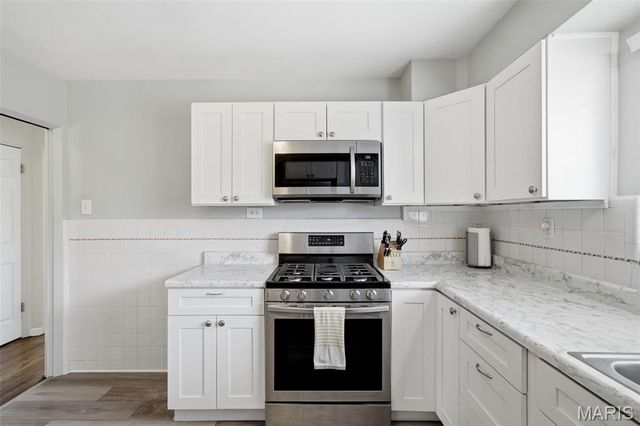 7436 Sharp Avenue, St Louis, MO 63116