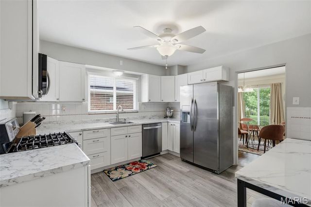 7436 Sharp Avenue, St Louis, MO 63116