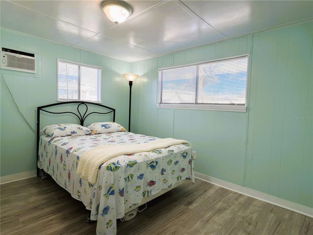 6580 SEMINOLE BOULEVARD 633, Seminole, FL 33772