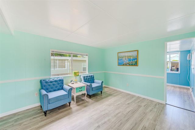 6580 SEMINOLE BOULEVARD 633, Seminole, FL 33772