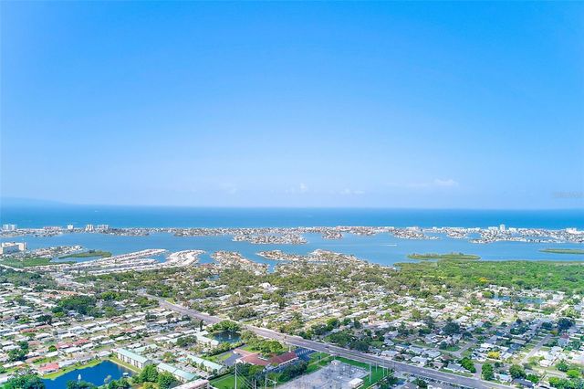 6580 SEMINOLE BOULEVARD 633, Seminole, FL 33772