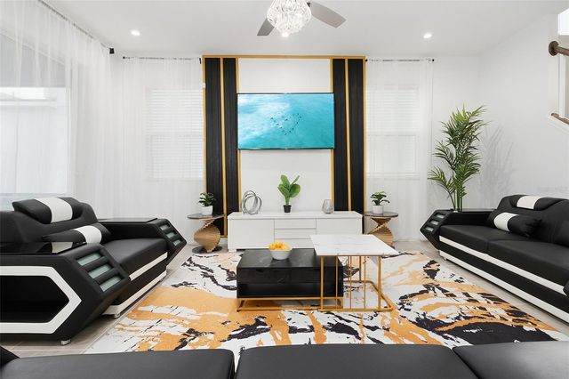 1829 TROPICAL PALMS CIRCLE, Kissimmee, FL 34747