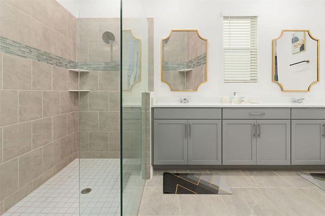 1829 TROPICAL PALMS CIRCLE, Kissimmee, FL 34747