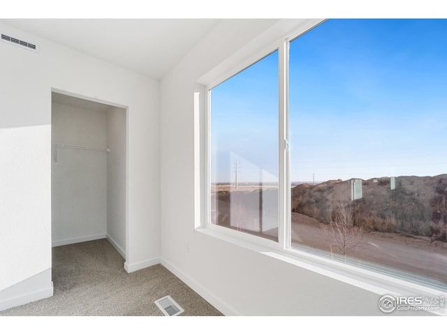 3864 Pinnacles Ct, Evans, CO 80620