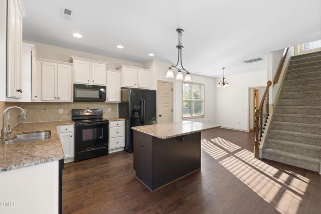 71 Golden Gate Parkway, Clayton, NC 27520