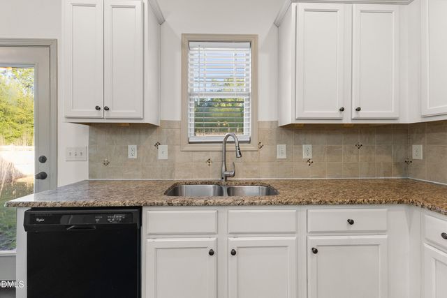 71 Golden Gate Parkway, Clayton, NC 27520