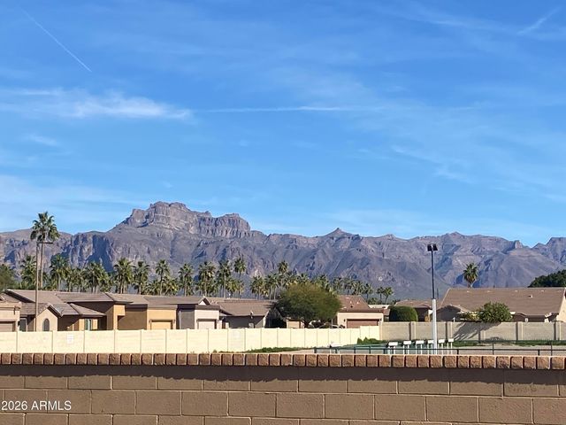 2381 S Pomo Avenue, Apache Junction, AZ 85119