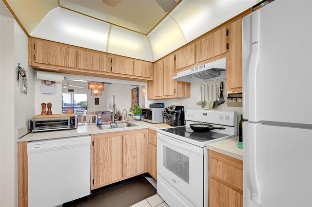 2711 NW 104th Ave 302, Sunrise, FL 33322