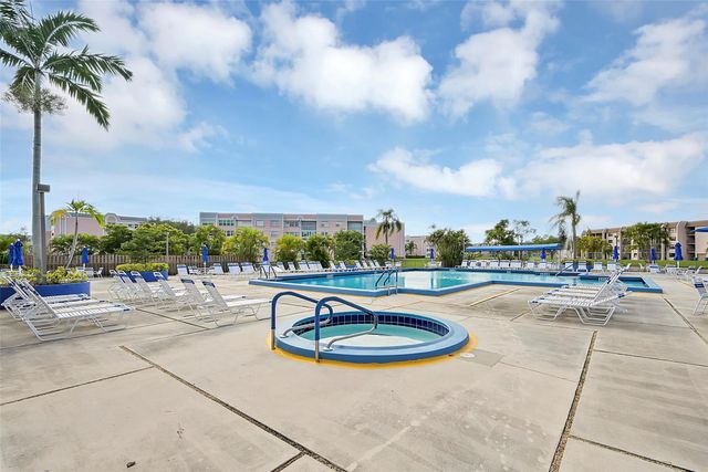 2711 NW 104th Ave 302, Sunrise, FL 33322