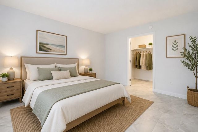 1115 RUE DES CHATEAUX 1A, South Pasadena, FL 33707