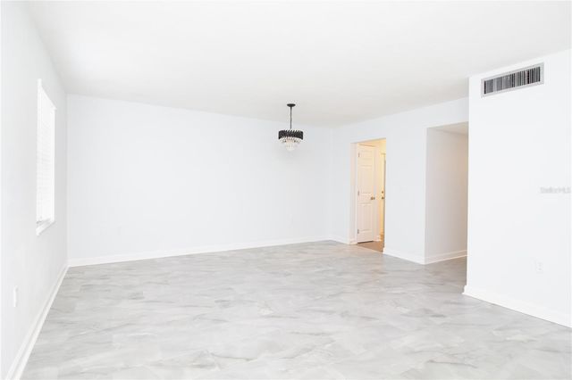 1115 RUE DES CHATEAUX 1A, South Pasadena, FL 33707