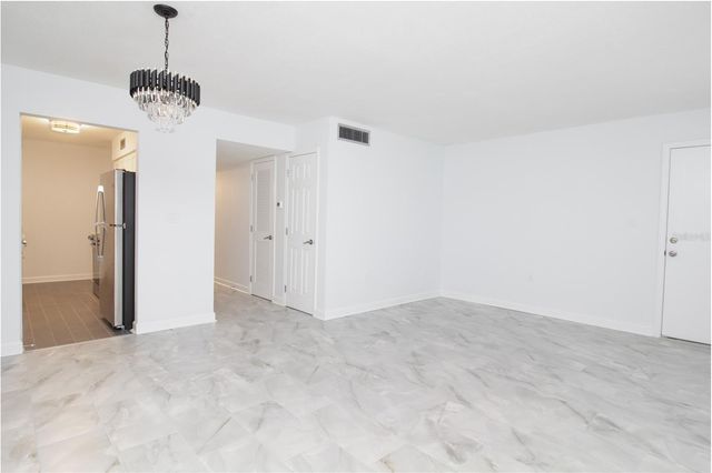 1115 RUE DES CHATEAUX 1A, South Pasadena, FL 33707