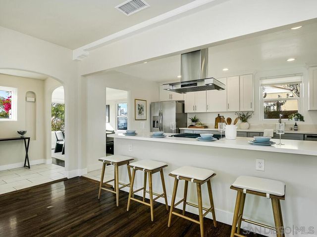 4607 Constance Dr, San Diego, CA 92115