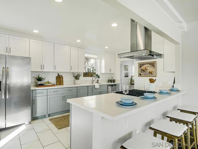 4607 Constance Dr, San Diego, CA 92115