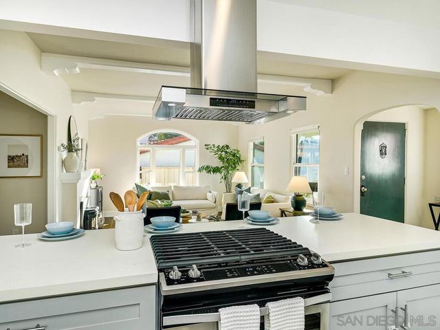 4607 Constance Dr, San Diego, CA 92115