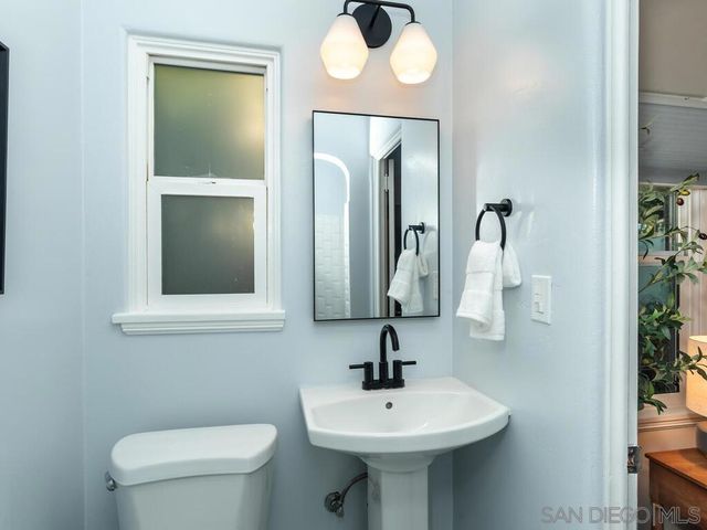 4607 Constance Dr, San Diego, CA 92115