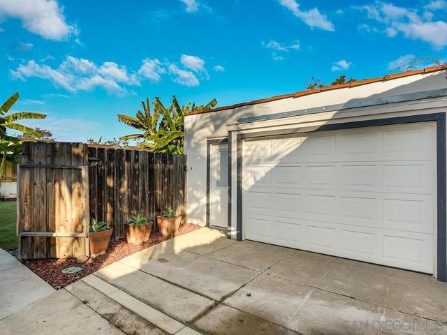 4607 Constance Dr, San Diego, CA 92115